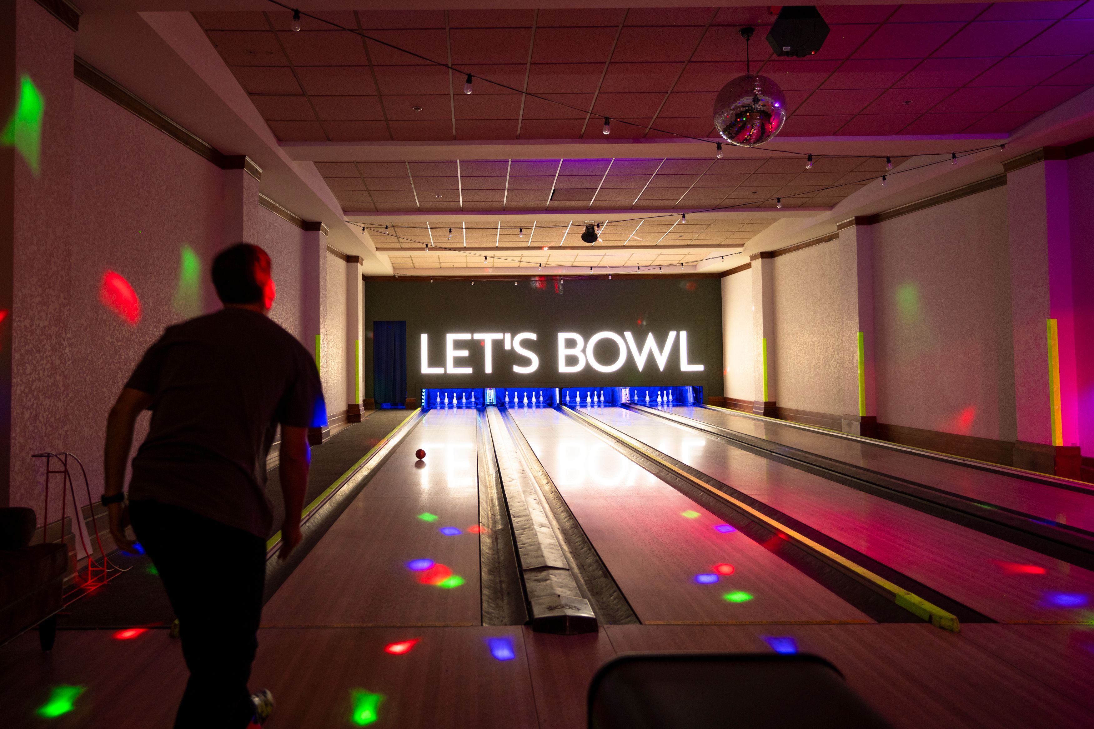 Let 's bowl